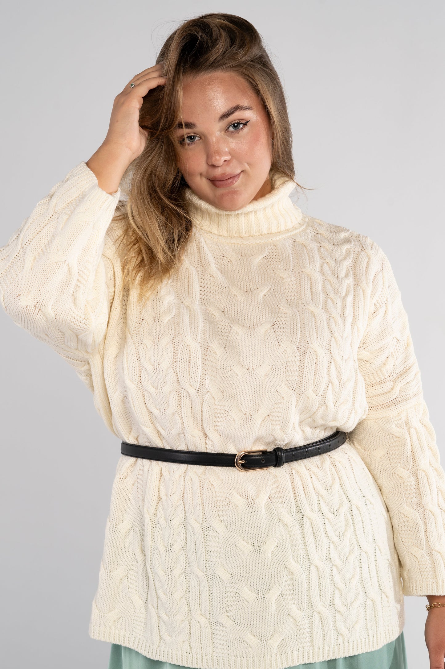 Heirloom Weave Jumper in "Cream"