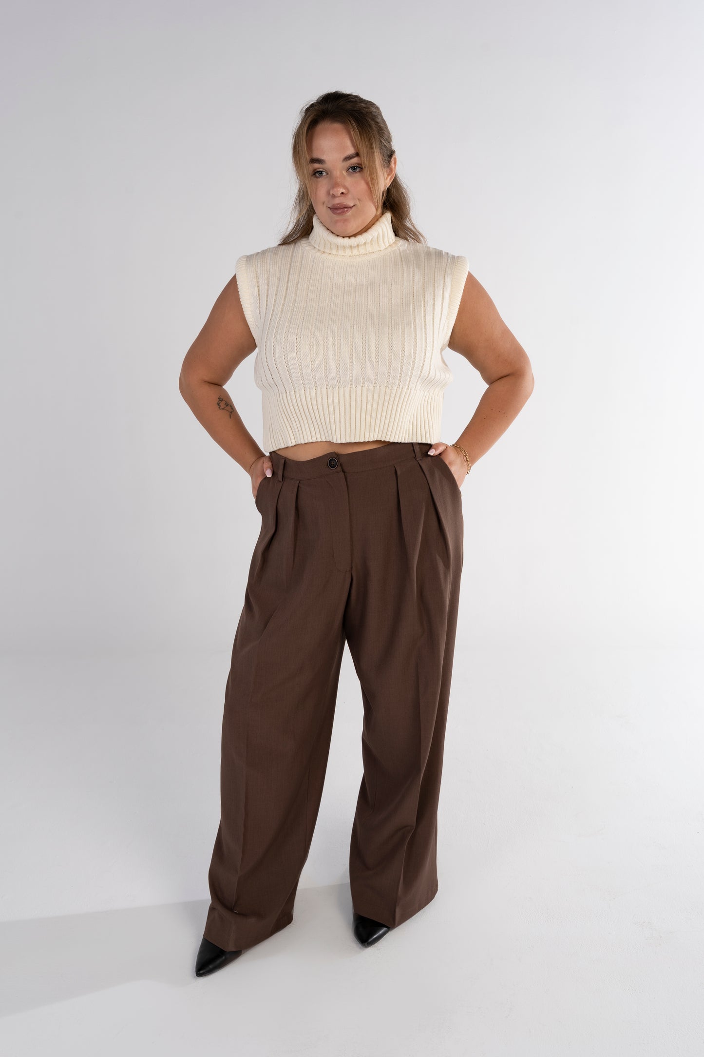 The Tailored Pleated Pants