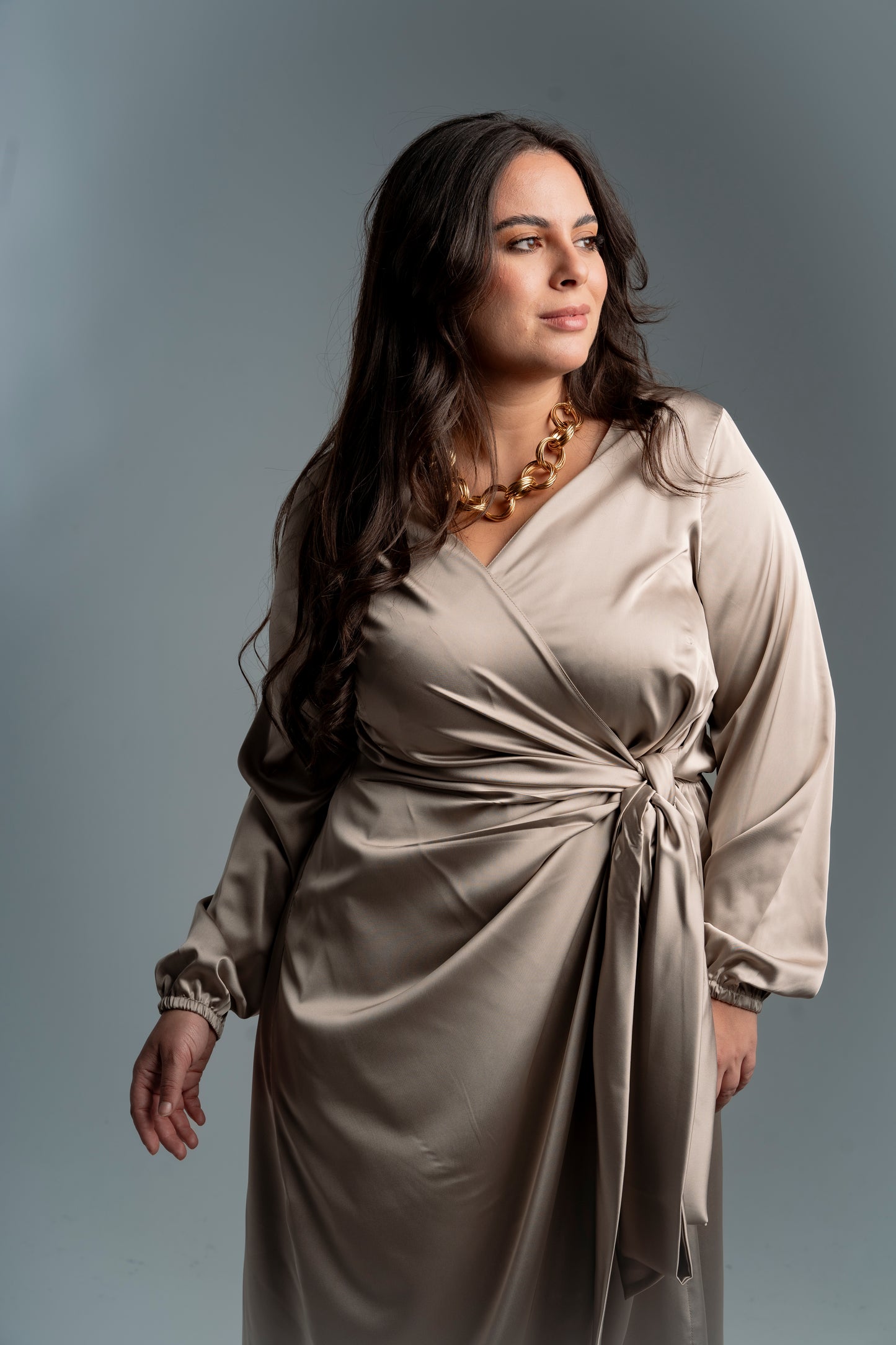 OPULENT FLOW WRAP DRESS (Champagne)