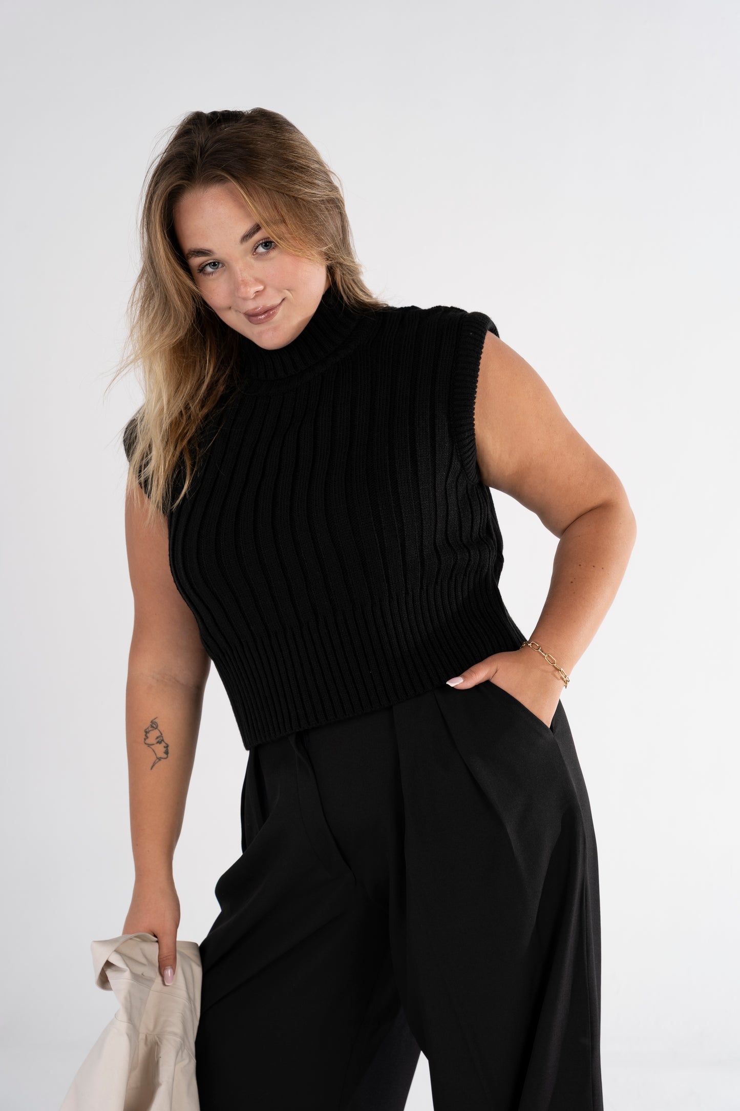 The Tailored Pleated Pants